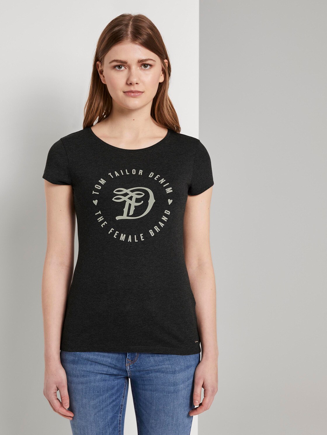 Artikel klicken und genauer betrachten! - TOM TAILOR DENIM Damen Jersey T-Shirt aus Bio-Baumwolle, grau, Print, Gr. XS | im Online Shop kaufen