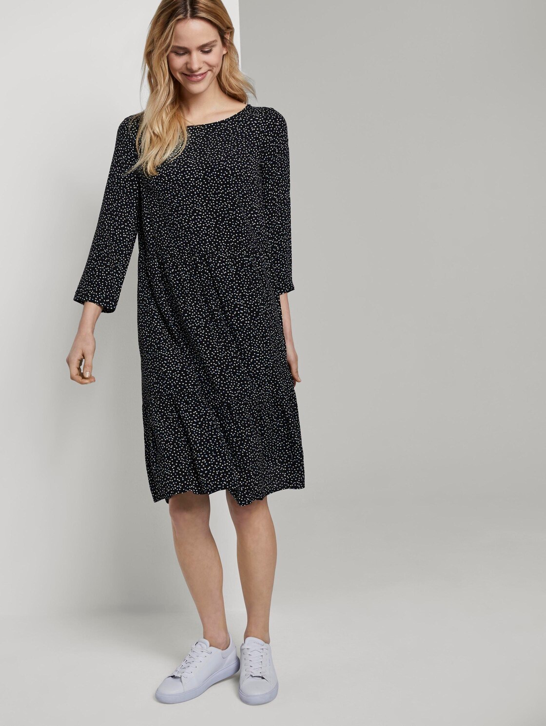 Gepunktetes Kleid mit Volants (schwarz) - von TOM TAILOR