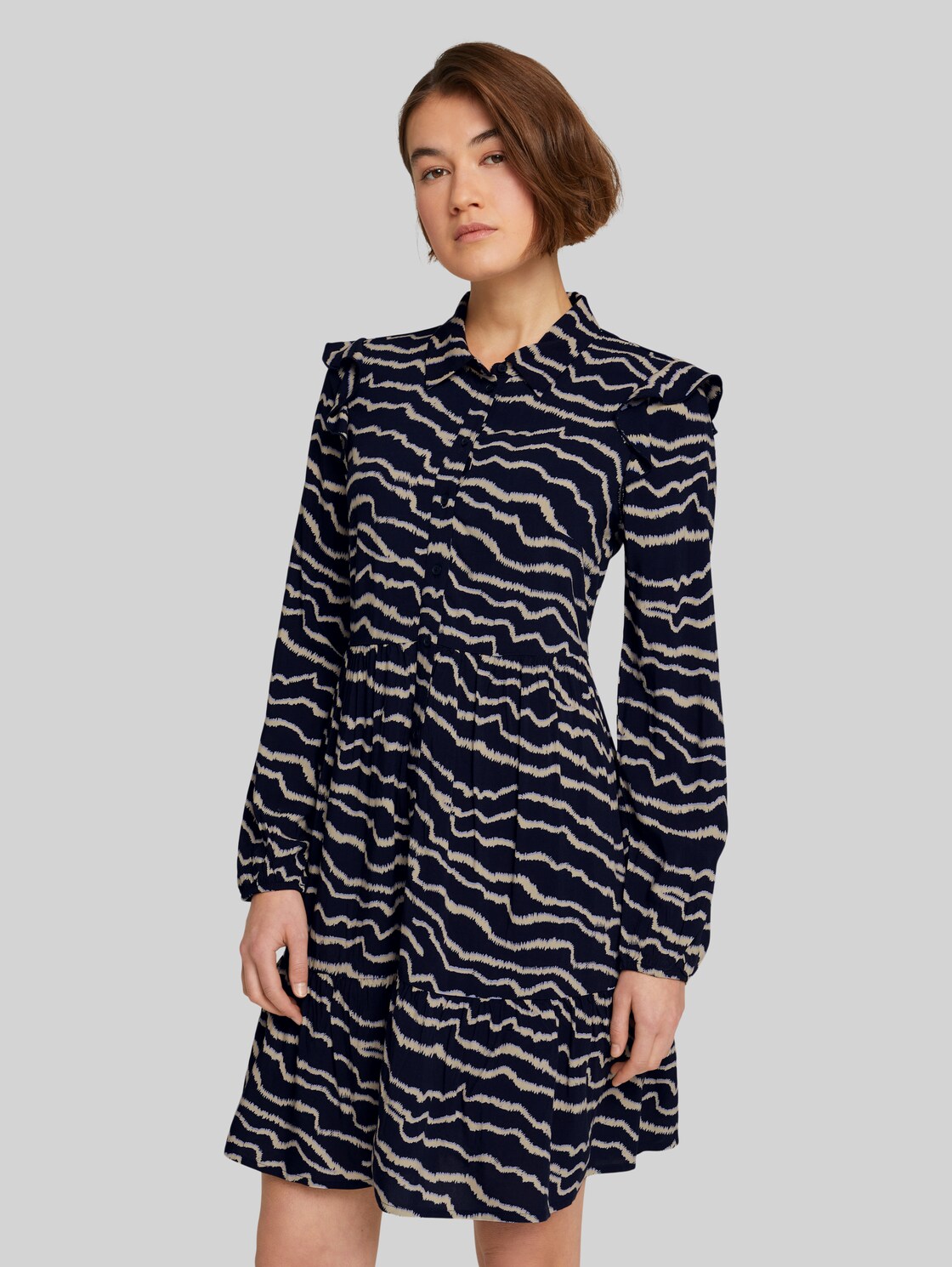 TOM TAILOR DENIM Damen Gemustertes kurzes Kleid, blau, Logo Print, Gr. XL, viskose