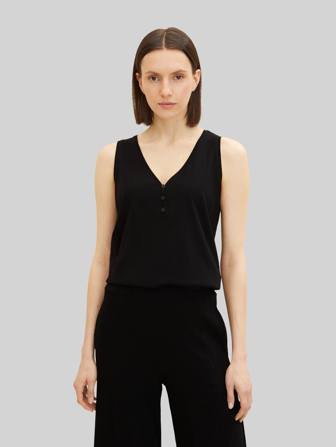 TOM TAILOR Damen T-Shirt mit Deko Knopfleiste, schwarz, Gr. S,
