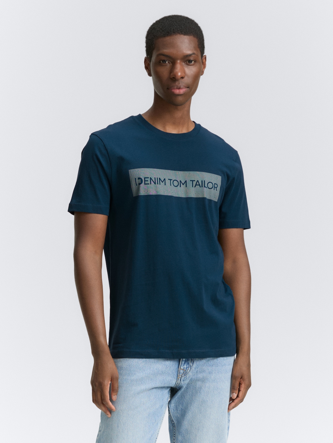 Thumbnail - TOM TAILOR DENIM Herren Basic T-Shirt mit Logo-Print, grün, Uni, Gr. M