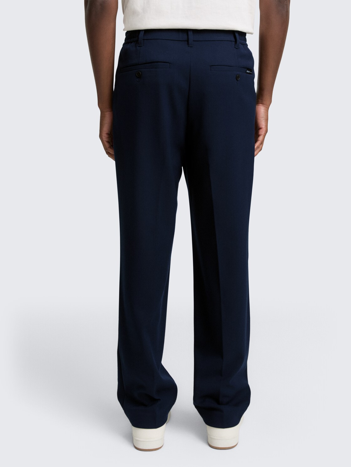 Thumbnail - TOM TAILOR DENIM Herren TTLoose Chino Hose mit Bügelfalte, blau, Uni, Gr. 32/34