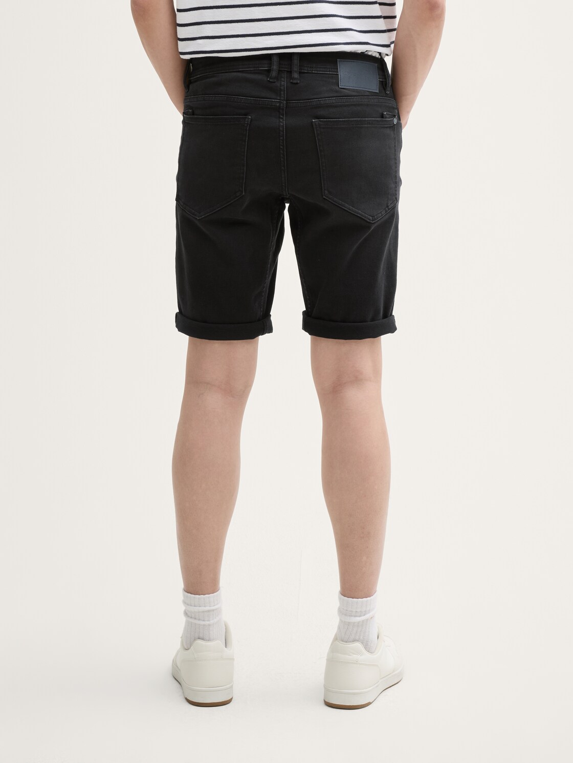 Thumbnail - TOM TAILOR Herren TTJOSH REGULAR SLIM Jeans Shorts mit Superstretch, schwarz, Uni, Gr. 29