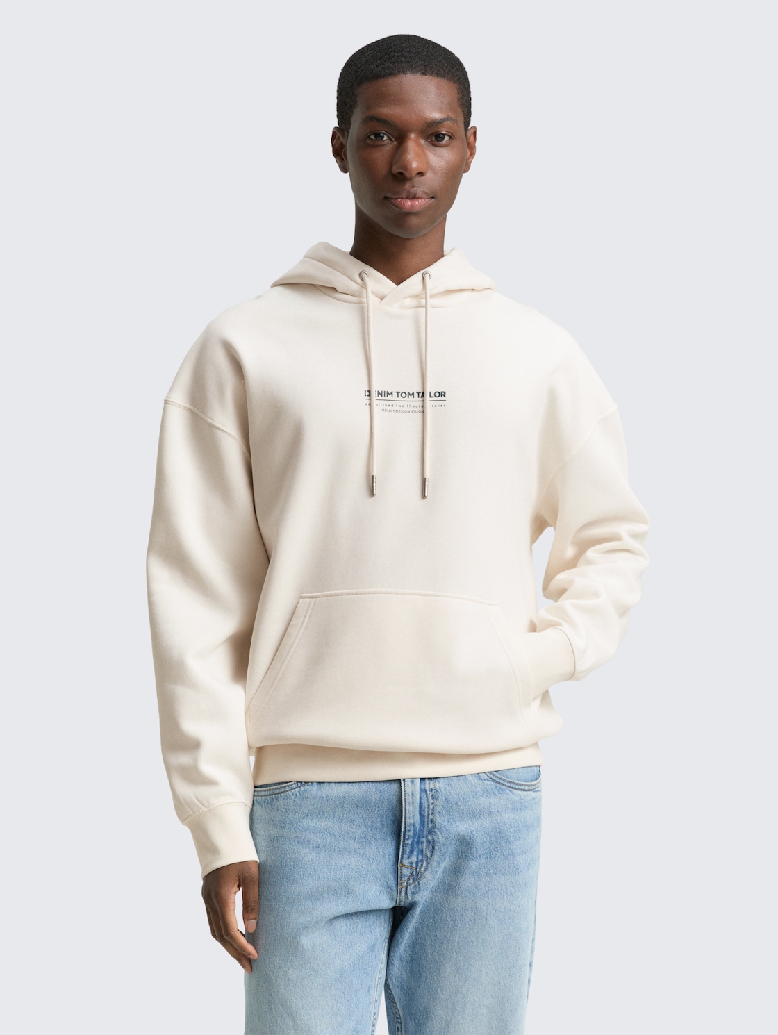 Thumbnail - TOM TAILOR DENIM Herren Relaxed Hoodie Sweatshirt mit Logo-Print, braun, Uni, Gr. L