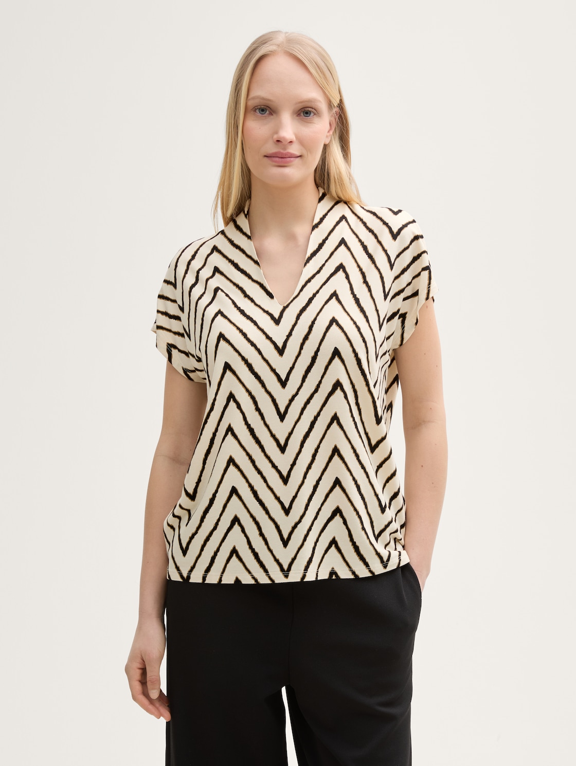 Thumbnail - TOM TAILOR Damen T-Shirt mit V-Ausschnitt, beige, Gemustert, Gr. XXL