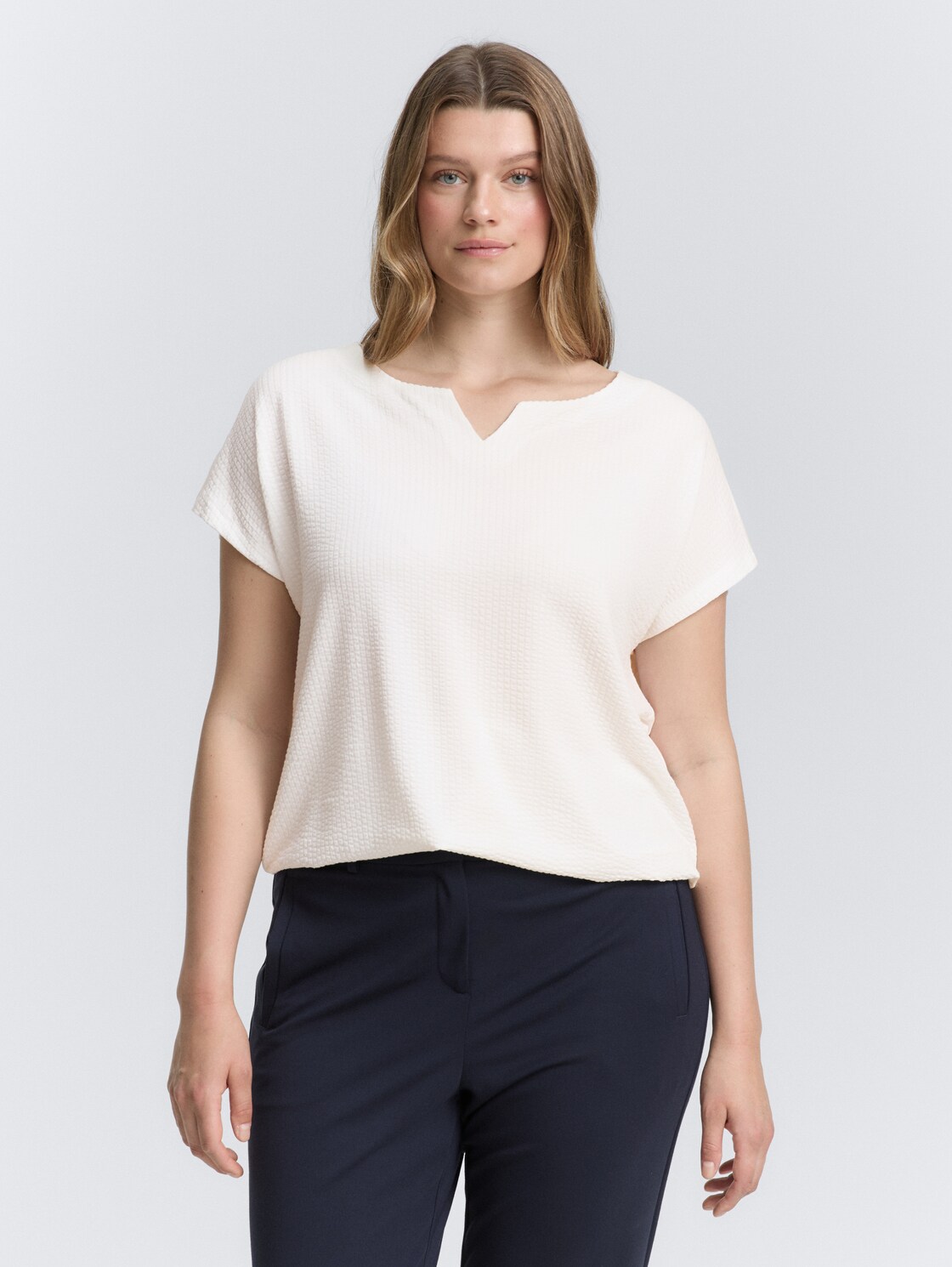 Thumbnail - TOM TAILOR Damen Plus Size - T-Shirt im Material-Mix, weiß, Uni, Gr. 46