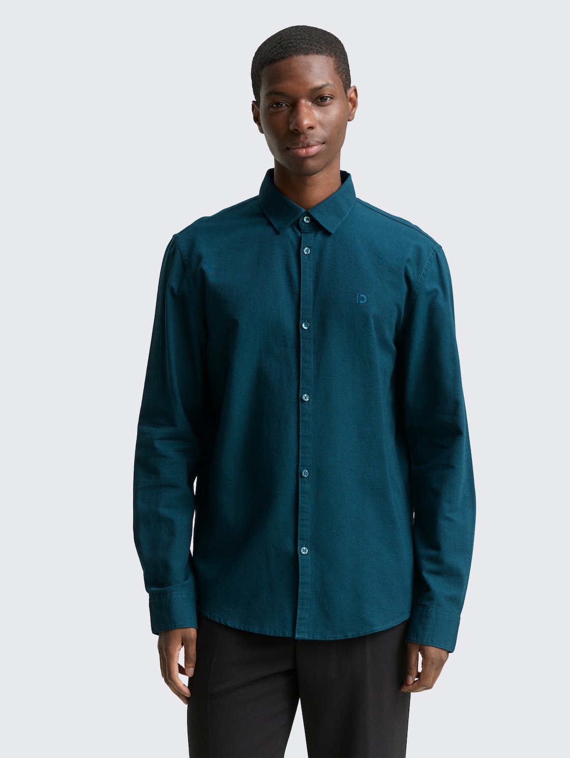 Thumbnail - TOM TAILOR DENIM Herren Regular Fit Hemd mit Logo-Stickerei, grün, Uni, Gr. S