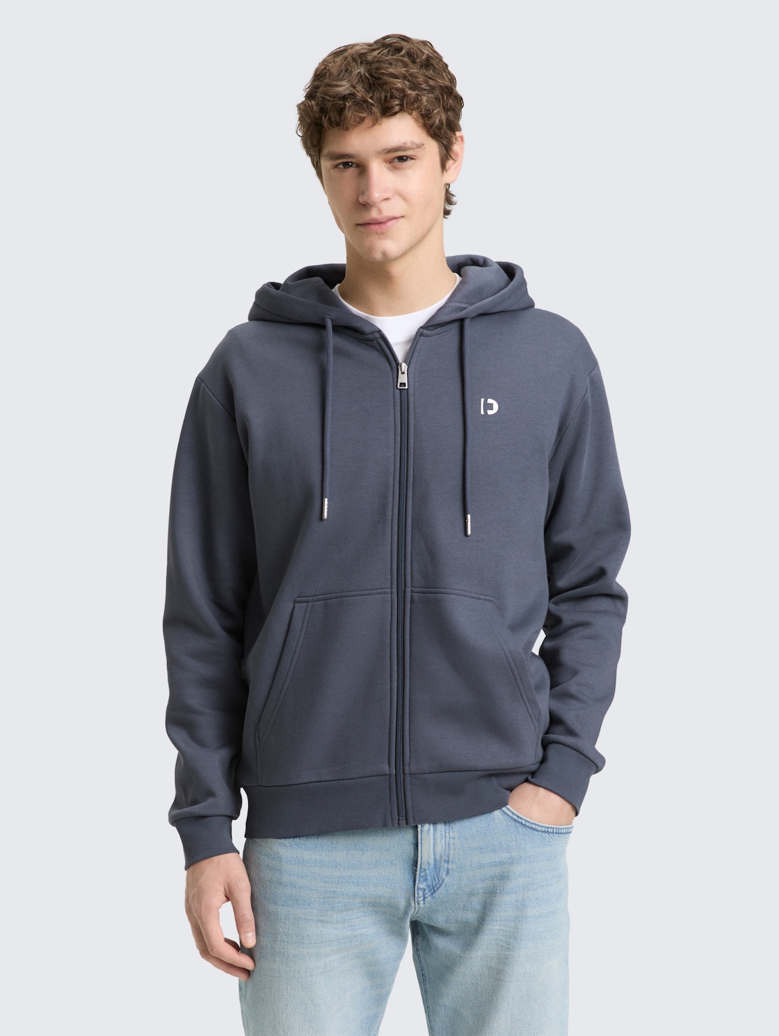 Thumbnail - TOM TAILOR DENIM Herren Hoodie Sweatjacke mit Logo-Print, grau, Uni, Gr. M