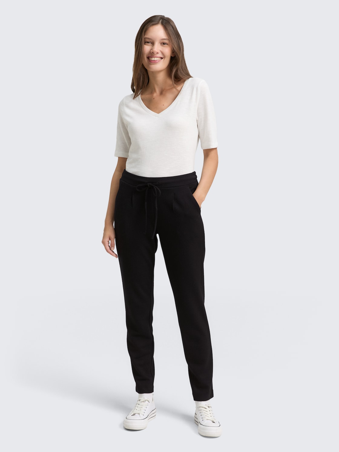 Thumbnail - TOM TAILOR Damen Loose Slim Jacquard Hose mit Kordelzug, schwarz, Uni, Gr. 46/30