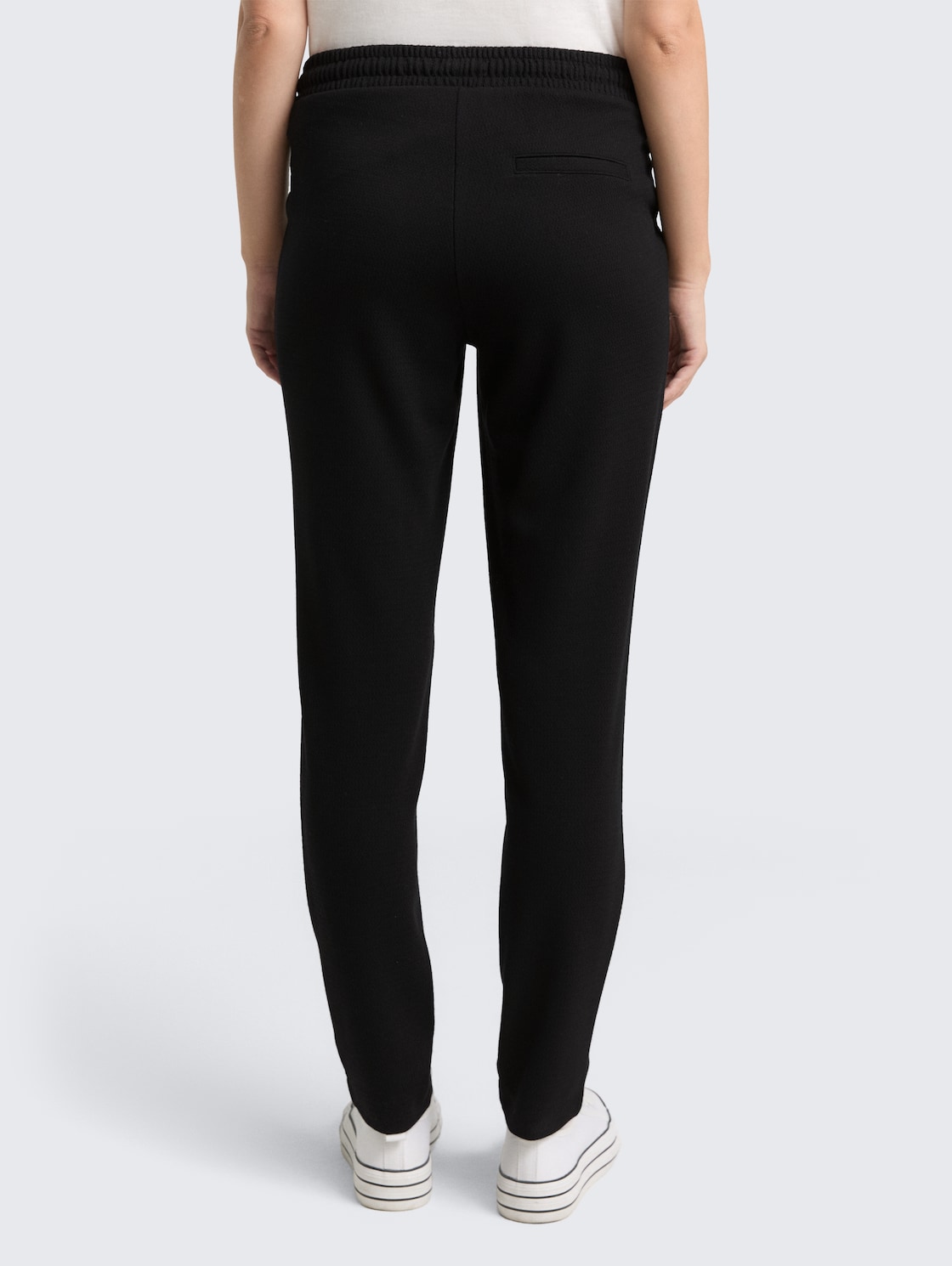 Thumbnail - TOM TAILOR Damen Loose Slim Jacquard Hose mit Kordelzug, schwarz, Uni, Gr. 46/30