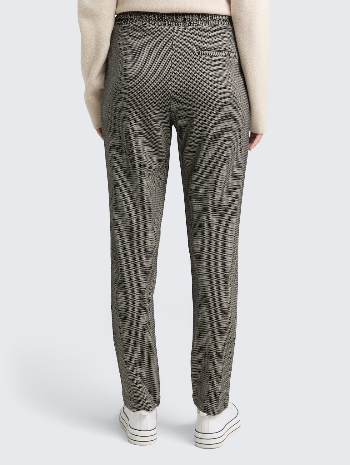 Thumbnail - TOM TAILOR Damen Loose Slim Jacquard Hose mit Kordelzug, schwarz, Gemustert, Gr. 38/30