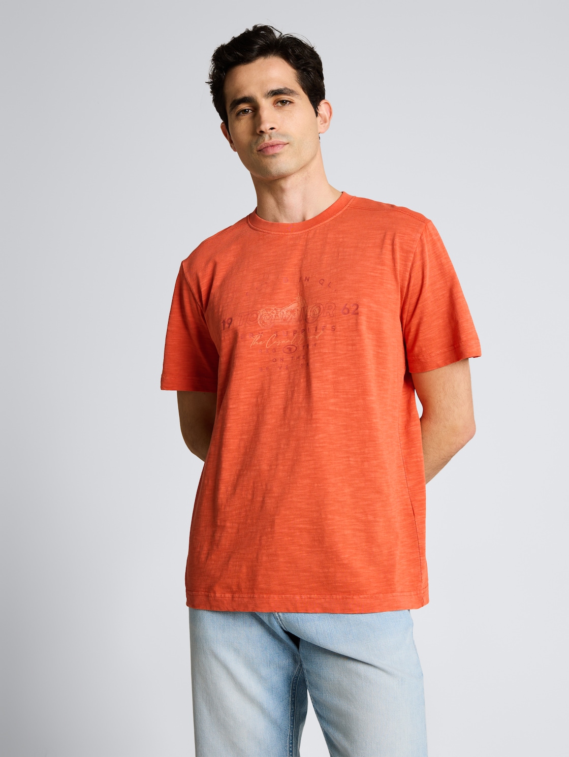 Thumbnail - TOM TAILOR Herren T-Shirt in Melange-Optik mit Print, rot, Meliert, Gr. XL