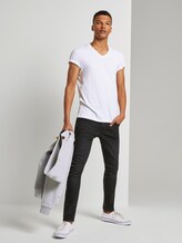 T-shirt with V-neckline - Men - White T-shirt with V-neckline - Men - White - 3 - TOM TAILOR Denim