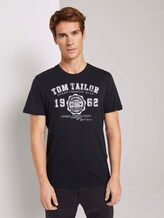 T-Shirt mit Logo-Print - Männer - Almost Black T-Shirt mit Logo-Print - Männer - Almost Black - 1 - TOM TAILOR