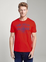 T-Shirt mit Logo-Print - Männer - brilliant red T-Shirt mit Logo-Print - Männer - brilliant red - 1 - TOM TAILOR
