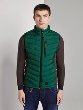 Leichte Weste mit Brusttasche - Männer - Evergreen Green Leichte Weste mit Brusttasche - Männer - Evergreen Green - 1 - TOM TAILOR