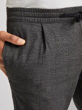 Jogginghose Cropped mit Musterung - Männer - grey small check Jogginghose Cropped mit Musterung - Männer - grey small check - 10 - TOM TAILOR Denim