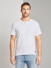 T-Shirt mit Henley-Ausschnitt - Männer - White T-Shirt mit Henley-Ausschnitt - Männer - White - 1 - TOM TAILOR