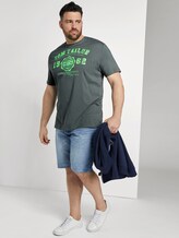 T-Shirt mit Logo-Print - Männer - washed jasper green T-Shirt mit Logo-Print - Männer - washed jasper green - 3 - Men Plus