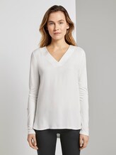 Blusenshirt mit V-Ausschnitt - Frauen - Whisper White Blusenshirt mit V-Ausschnitt - Frauen - Whisper White - 1 - TOM TAILOR