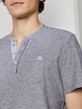 Gestreiftes Henley-T-Shirt - Männer - tarmac grey yarndye stripe Gestreiftes Henley-T-Shirt - Männer - tarmac grey yarndye stripe - 9 - TOM TAILOR