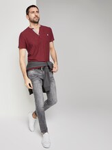 Gestreiftes Henley-T-Shirt - Männer - red navy stripe Gestreiftes Henley-T-Shirt - Männer - red navy stripe - 3 - TOM TAILOR