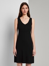 Gemustertes Kleid mit V-Ausschnitt - Frauen - deep black Gemustertes Kleid mit V-Ausschnitt - Frauen - deep black - 1 - TOM TAILOR