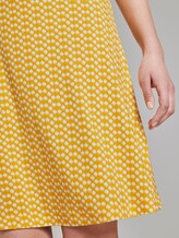 Gemustertes Kleid mit V-Ausschnitt - Frauen - yellow dot design Gemustertes Kleid mit V-Ausschnitt - Frauen - yellow dot design - 10 - TOM TAILOR