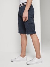 Gemusterte Cargo-Shorts mit Gürtel - Männer - blue dot minimal design Gemusterte Cargo-Shorts mit Gürtel - Männer - blue dot minimal design - 11 - TOM TAILOR