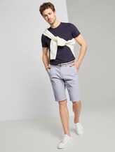 Gemusterte Josh Regular Slim Bermuda-Shorts mit Gürtel - Männer - Light Grey Mélange Stripe Gemusterte Josh Regular Slim Bermuda-Shorts mit Gürtel - Männer - Light Grey Mélange Stripe - 3 - TOM TAILOR