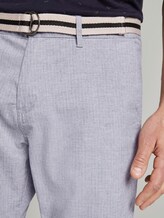 Gemusterte Josh Regular Slim Bermuda-Shorts mit Gürtel - Männer - Light Grey Mélange Stripe Gemusterte Josh Regular Slim Bermuda-Shorts mit Gürtel - Männer - Light Grey Mélange Stripe - 9 - TOM TAILOR