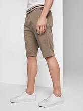 Gemusterte Josh Regular Slim Bermuda-Shorts mit Gürtel - Männer - beige rhomb design Gemusterte Josh Regular Slim Bermuda-Shorts mit Gürtel - Männer - beige rhomb design - 11 - TOM TAILOR