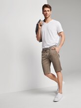 Gemusterte Josh Regular Slim Bermuda-Shorts mit Gürtel - Männer - beige rhomb design Gemusterte Josh Regular Slim Bermuda-Shorts mit Gürtel - Männer - beige rhomb design - 3 - TOM TAILOR