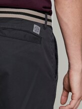 Gemusterte Josh Regular Slim Bermuda-Shorts mit Gürtel - Männer - blue t design Gemusterte Josh Regular Slim Bermuda-Shorts mit Gürtel - Männer - blue t design - 10 - TOM TAILOR