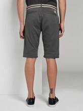 Gemusterte Josh Regular Slim Bermuda-Shorts mit Gürtel - Männer - grey bean design Gemusterte Josh Regular Slim Bermuda-Shorts mit Gürtel - Männer - grey bean design - 2 - TOM TAILOR