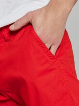 Josh Regular Slim Chino-Shorts - Männer - brilliant red Josh Regular Slim Chino-Shorts - Männer - brilliant red - 9 - TOM TAILOR