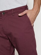 Josh Regular Slim Chino-Shorts - Männer - bordeaux red Josh Regular Slim Chino-Shorts - Männer - bordeaux red - 9 - TOM TAILOR