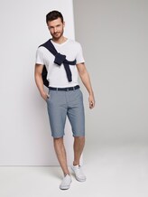 Gemusterte Josh Regular Slim Baumwoll-Shorts mit Gürtel - Männer - Light Blue Minimal Indigo Gemusterte Josh Regular Slim Baumwoll-Shorts mit Gürtel - Männer - Light Blue Minimal Indigo - 3 - TOM TAILOR