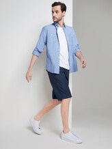 Gemusterte Josh Regular Slim Baumwoll-Shorts mit Gürtel - Männer - Indigo Dots Gemusterte Josh Regular Slim Baumwoll-Shorts mit Gürtel - Männer - Indigo Dots - 3 - TOM TAILOR