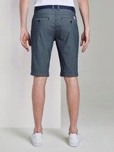 Gemusterte Josh Regular Slim Baumwoll-Shorts mit Gürtel - Männer - blue indigo structure Gemusterte Josh Regular Slim Baumwoll-Shorts mit Gürtel - Männer - blue indigo structure - 2 - TOM TAILOR