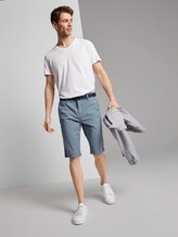Gemusterte Josh Regular Slim Baumwoll-Shorts mit Gürtel - Männer - light blue tailor design Gemusterte Josh Regular Slim Baumwoll-Shorts mit Gürtel - Männer - light blue tailor design - 3 - TOM TAILOR