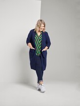Bluse aus Viskose mit V-Ausschnitt - Frauen - navy base mutlicolor stripe Bluse aus Viskose mit V-Ausschnitt - Frauen - navy base mutlicolor stripe - 3 - My True Me