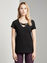 Cut-Out T-Shirt mit Bio-Baumwolle - Frauen - Deep Black Cut-Out T-Shirt mit Bio-Baumwolle - Frauen - Deep Black - 1 - TOM TAILOR Denim