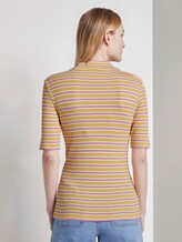 Gestreiftes T-Shirt mit Stehkragen - Frauen - yellow pink stripe Gestreiftes T-Shirt mit Stehkragen - Frauen - yellow pink stripe - 2 - TOM TAILOR Denim