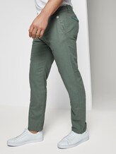 Travis Regular Hose aus Leinengemisch mit Kordelband - Männer - Pale Bark Green Travis Regular Hose aus Leinengemisch mit Kordelband - Männer - Pale Bark Green - 11 - TOM TAILOR