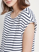 Gemustertes T-Shirt mit Cut-Out - Frauen - navy white stripe Gemustertes T-Shirt mit Cut-Out - Frauen - navy white stripe - 9 - TOM TAILOR Denim
