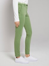 Schlichte Chino mit Gürtel - Frauen - sundried turf green Schlichte Chino mit Gürtel - Frauen - sundried turf green - 11 - TOM TAILOR
