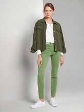 Schlichte Chino mit Gürtel - Frauen - sundried turf green Schlichte Chino mit Gürtel - Frauen - sundried turf green - 3 - TOM TAILOR