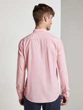 Gemustertes Hemd - Männer - red white irregular stripe Gemustertes Hemd - Männer - red white irregular stripe - 2 - TOM TAILOR Denim