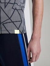 T-Shirt mit Allover-Print - Männer - navy geometric outline print T-Shirt mit Allover-Print - Männer - navy geometric outline print - 10 - TOM TAILOR Denim